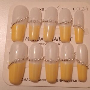 Gorgeous Nails Handmade yellow and white with pearl design